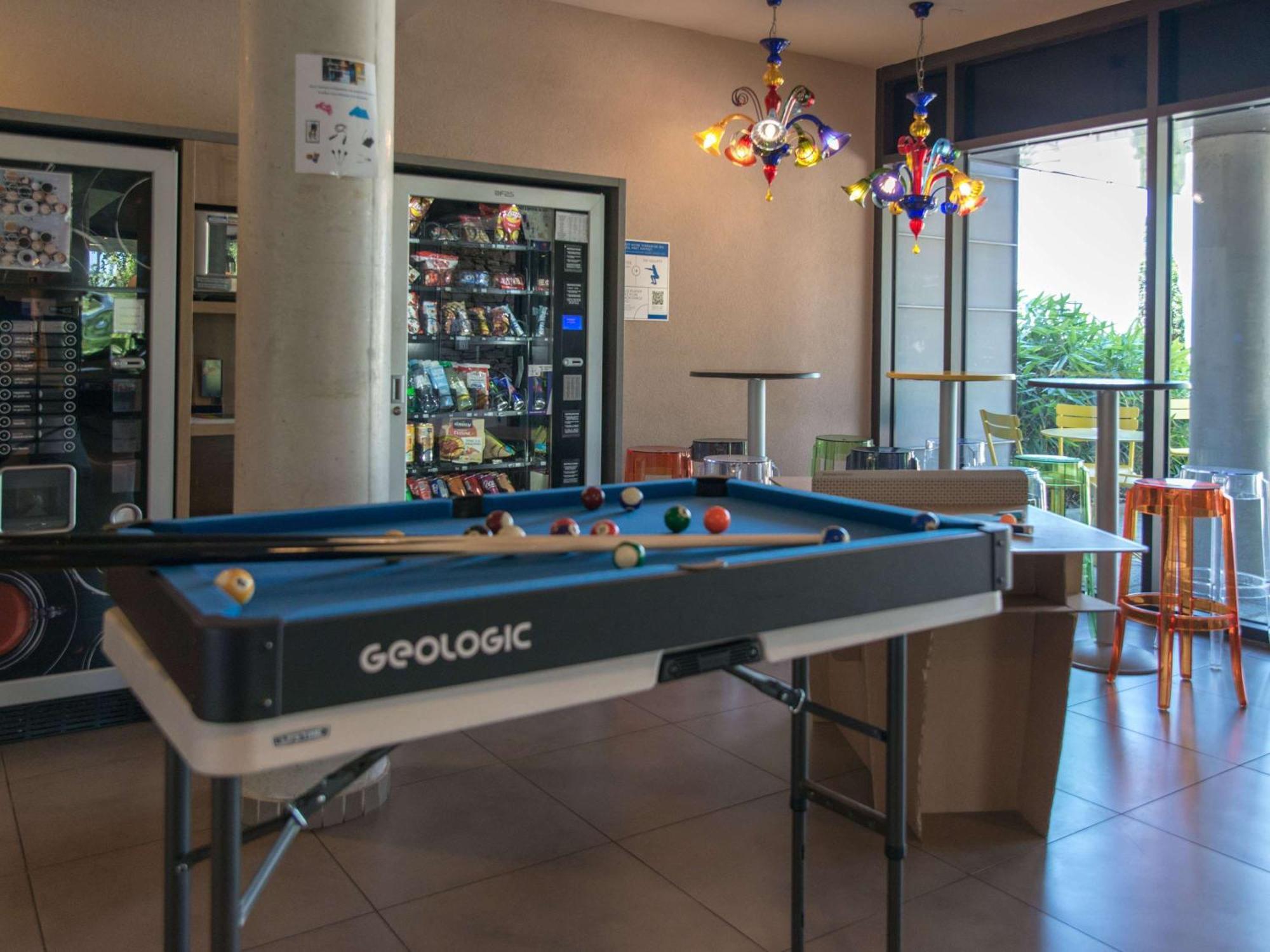 Ibis Budget Archamps Porte De Geneve 외부 사진