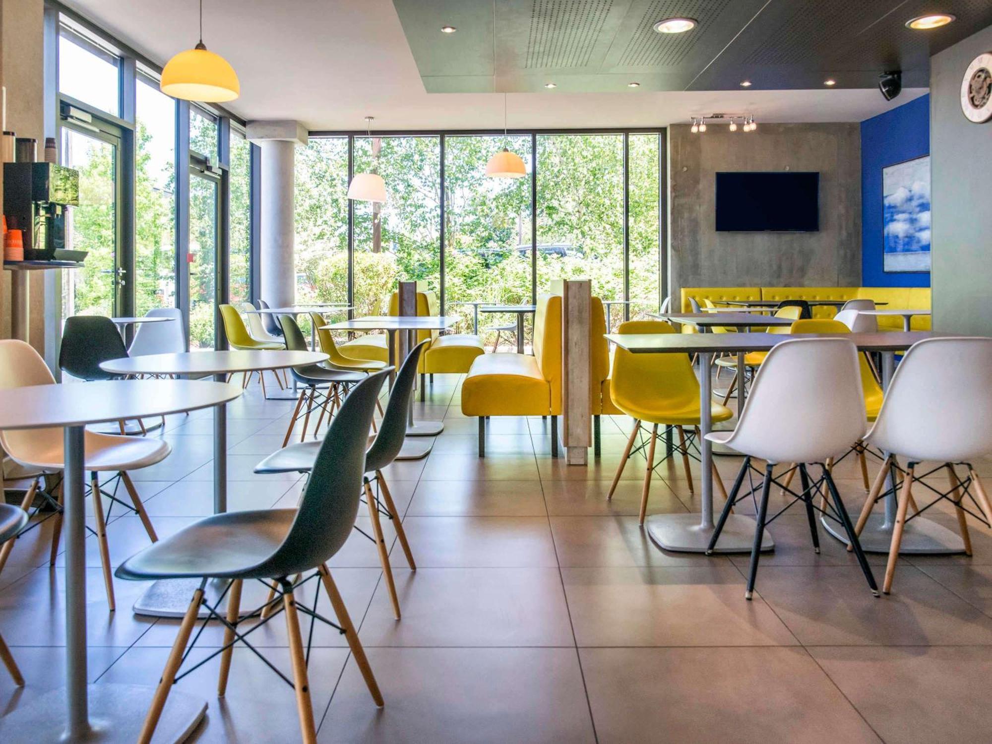 Ibis Budget Archamps Porte De Geneve 외부 사진